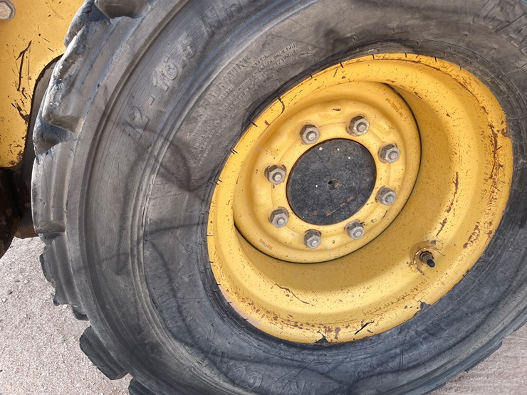 2004-caterpillar-236b-image-10