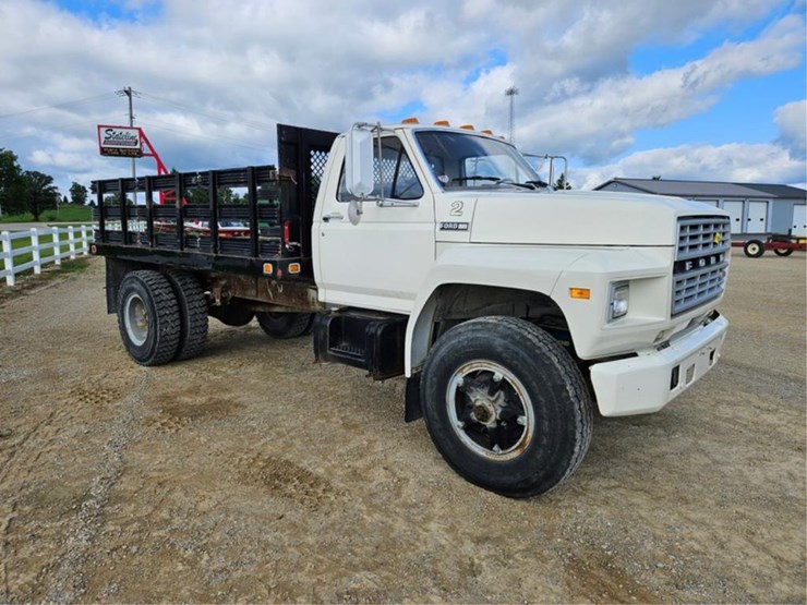 1983-ford-f800-image-7