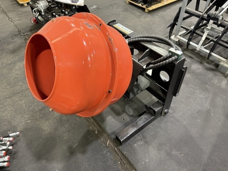 2025-ir-concrete-mixing-bucket-image-2