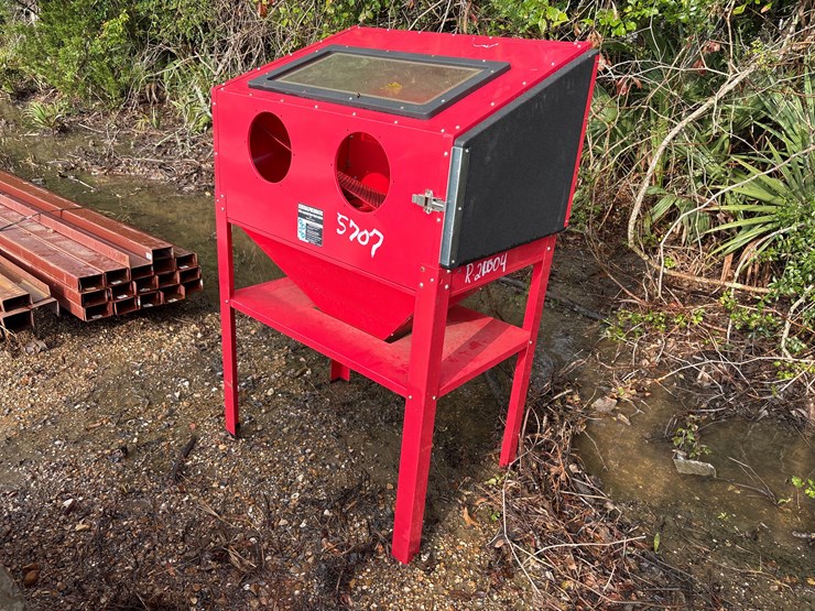 #5111-•-sand-blasting-cabinet-image-2