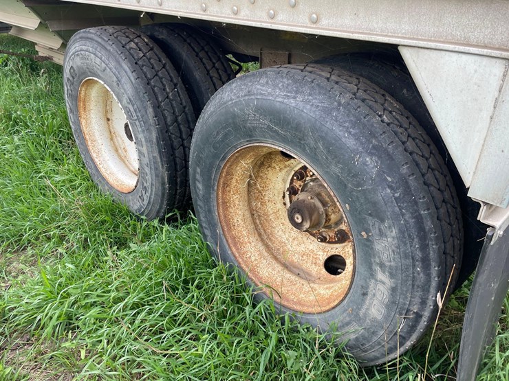 1997-wilson-grain-trailer-image-5