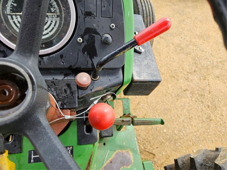 john-deere-2155-image-31