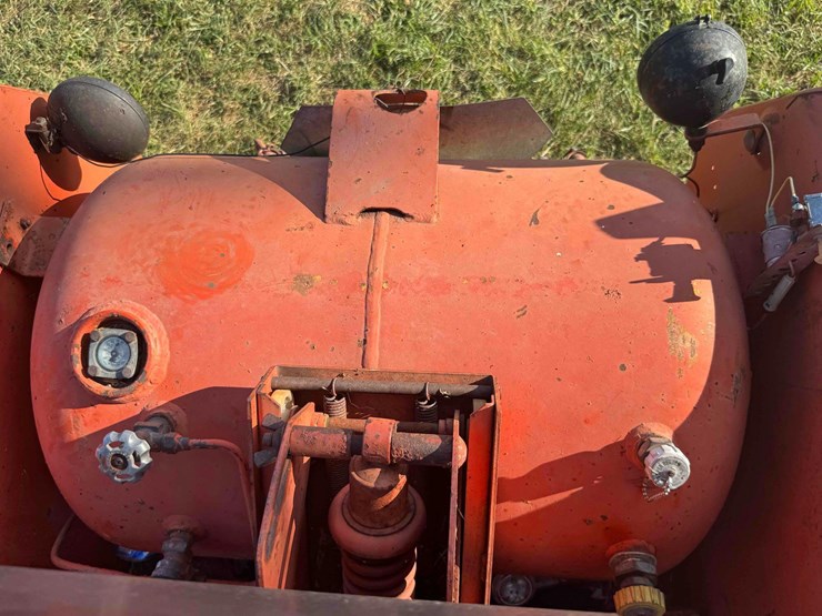 1966-allis-chalmers-190-lp-tractor-image-15