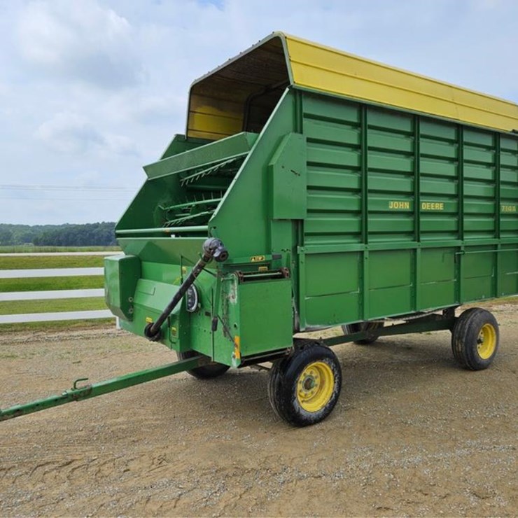 JOHN DEERE 714A