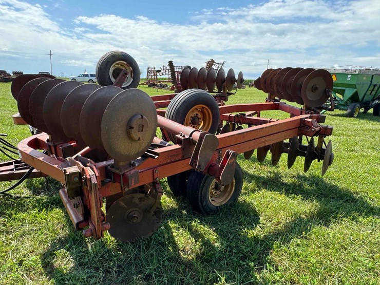 kewanee-20’-wing-fold-disk-image-7
