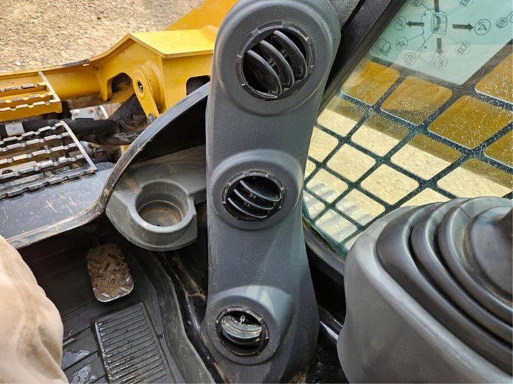 caterpillar-287-image-26