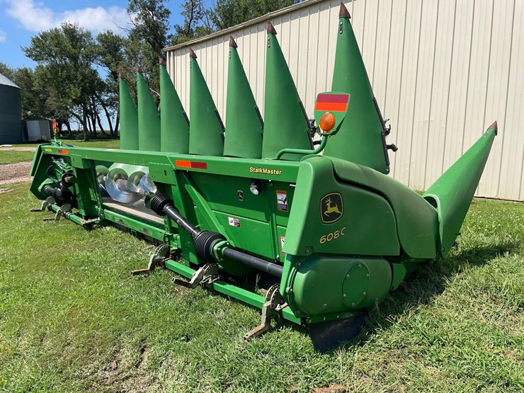 john-deere-608c-image-3