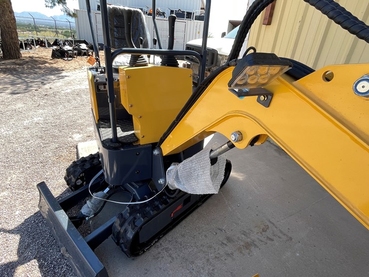 #4600-•-landhero-mini-excavator-image-5