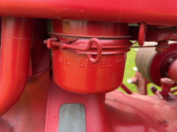 1940-farmall-h-distillate-image-48