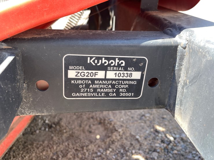 #2005-•-kubota-zero-turn-mower-image-20