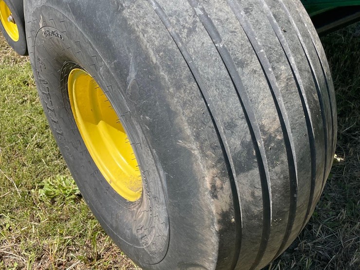 2017-john-deere-569-premium-image-5