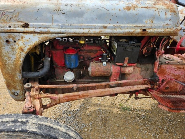ford-8n-image-10