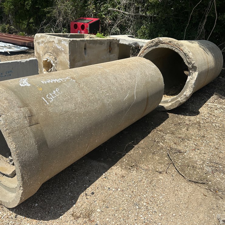 #5101 • (2) 8FT X 29IN CONCRETE CULVERTS