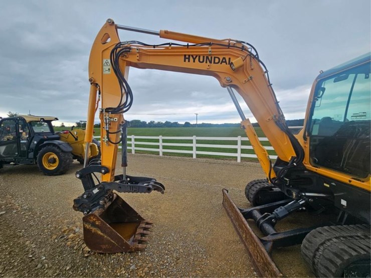 #382-•-2017-hyundia-rolex-60cr-9a-excavator-image-18