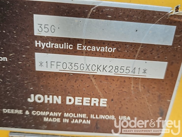 2019-deere-35g-image-39