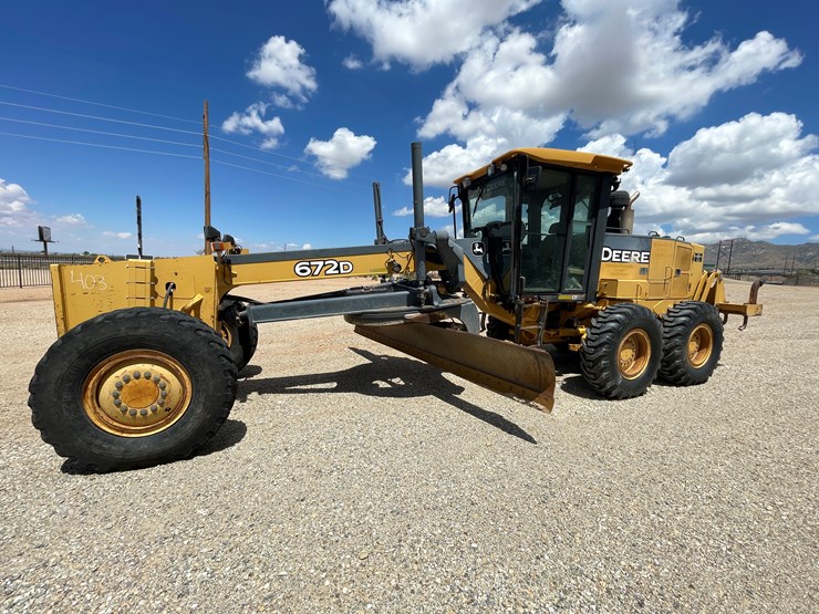 deere-672d-image-16