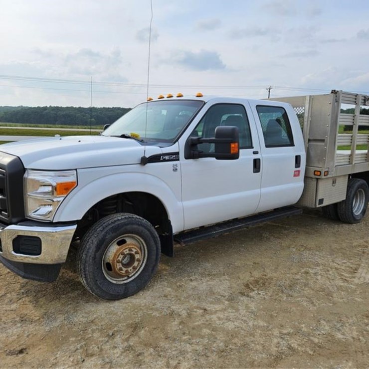 2011 FORD F350