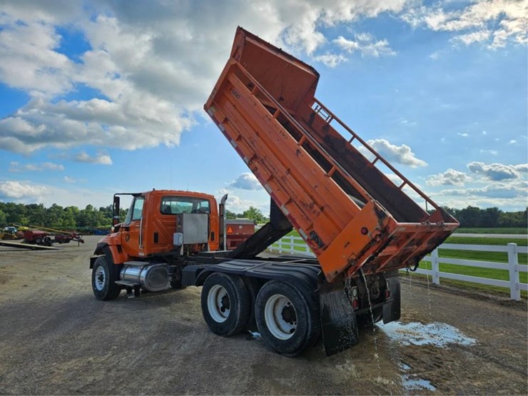 #381-•-2009-ih-7500-tandem-axle-dump-truck-image-18