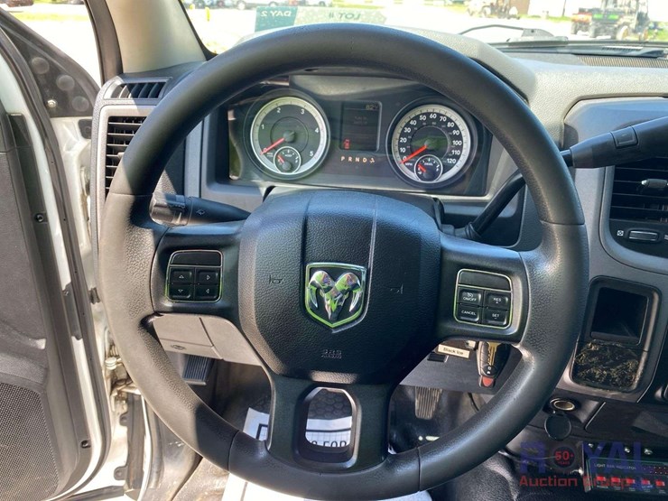 2014-dodge-ram-5500-image-21