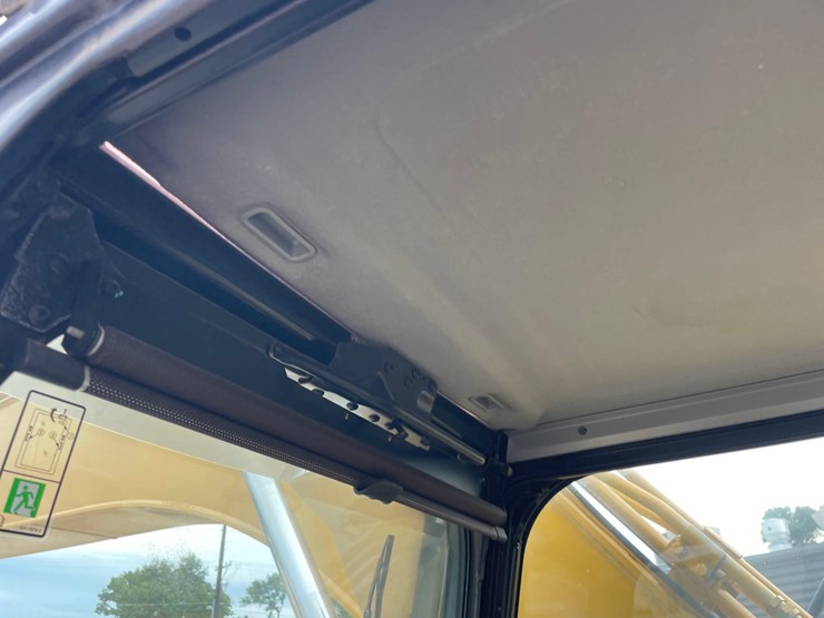 2018-caterpillar-318fl-image-66