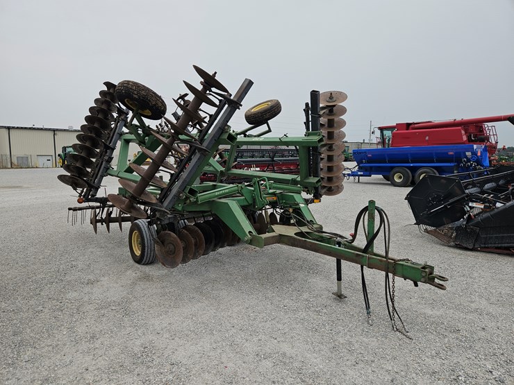 john-deere-630-image-17