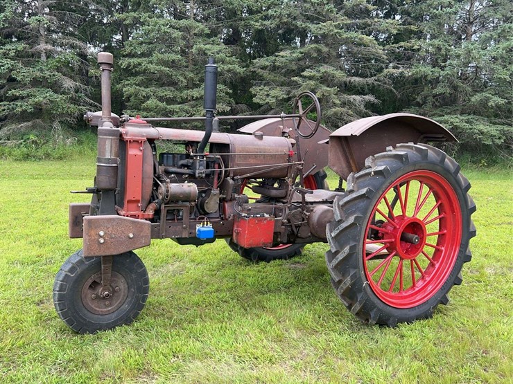 farmall-f12-image-1