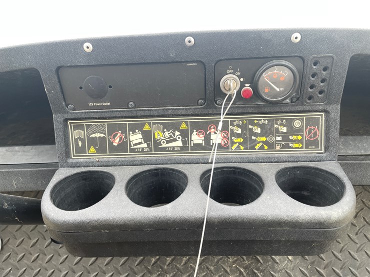 #174-•-2014-cushman-hauler-1200-gas-golf-cart-with-dump-box-image-12