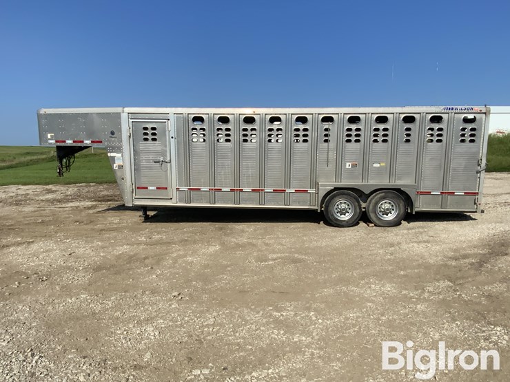 2013-wilson-psgn-5724t-7'-x-24'-aluminum-t/a-gooseneck-livestock-trailer-image-8