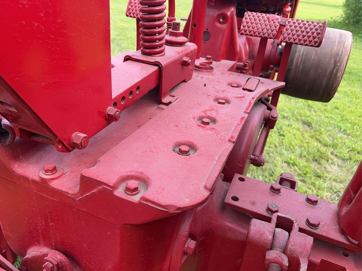 1940-farmall-h-distillate-image-36