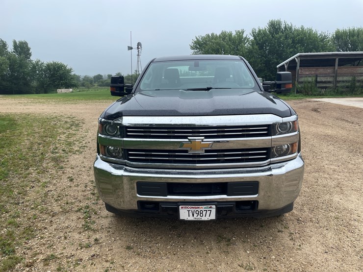 #112-•-2015-chevy-2500-diesel-4x4-pickup-(has-wi-title)-image-2