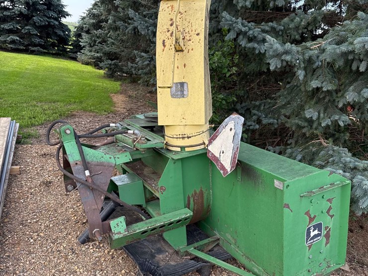 john-deere-3pt-7ft-snowblower-image-4