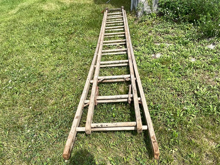 #5503-•-wooden-extension-ladder-image-3