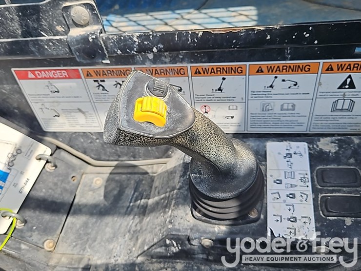 2018-genie-gth844-image-23