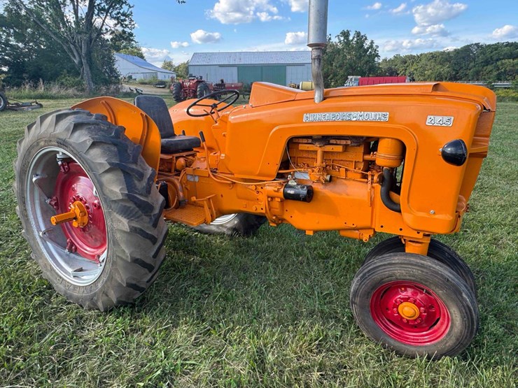 minneapolis-moline-445-image-2