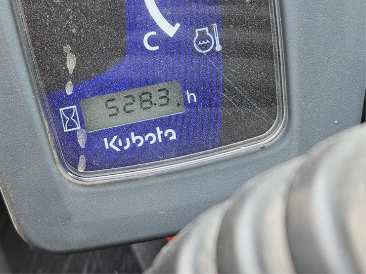 kubota-ssv75-image-22