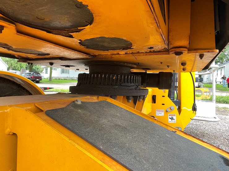#108-•-2021-haulotte-3522a-towable-boom-lift-image-19