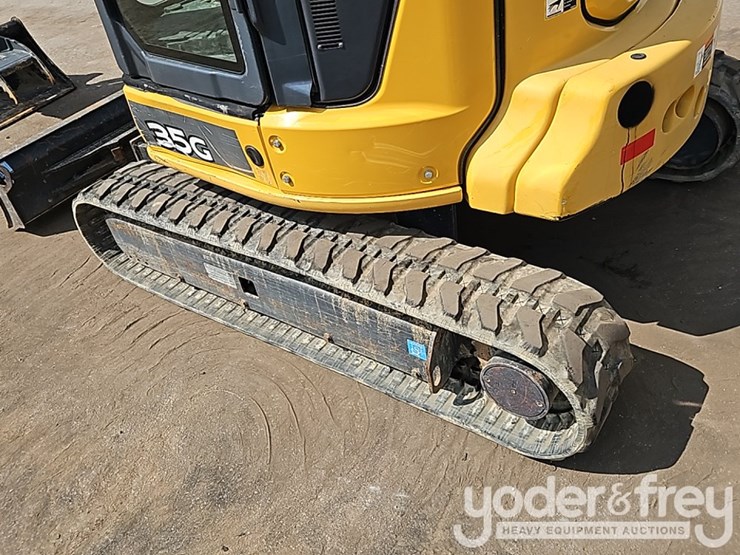 2019-deere-35g-image-27
