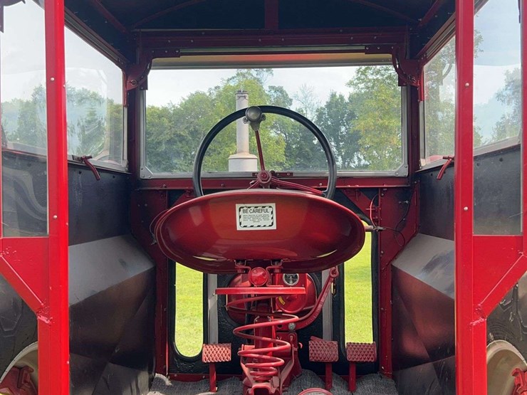 1948-farmall-h-with-automatic-cab-image-39