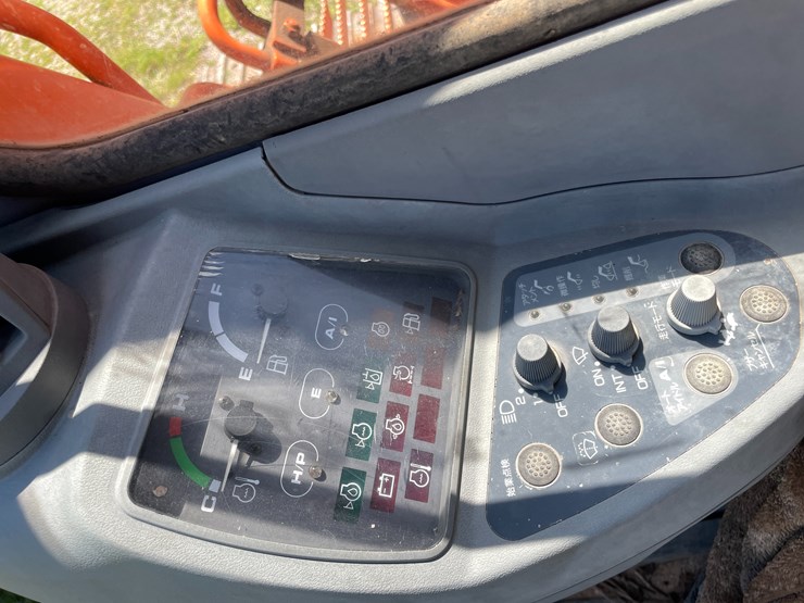 hitachi-ex120-image-31