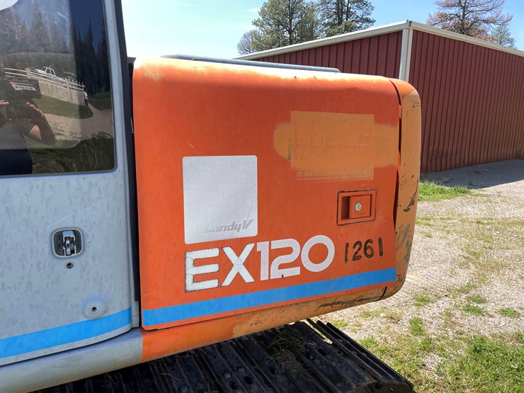 hitachi-ex120-image-25