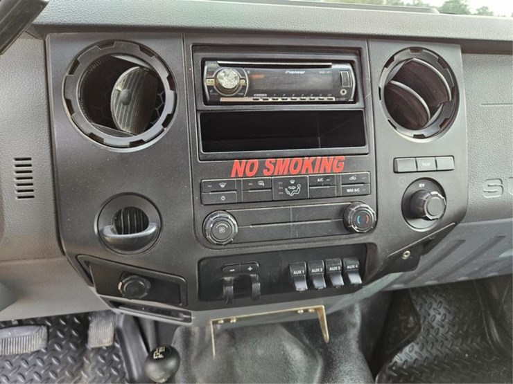 2011-ford-f350-image-39