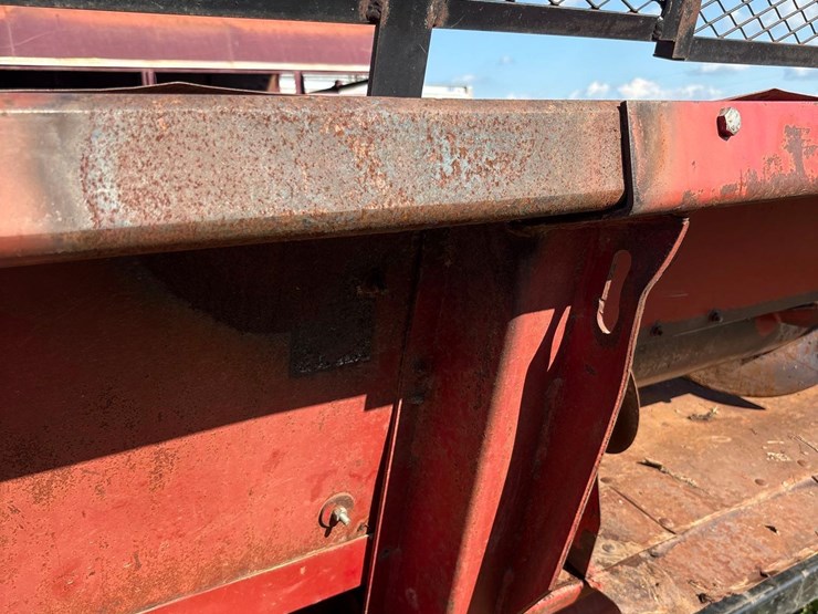 12-row-30”-corn-head-(-ih-1000-series-frame)-image-22