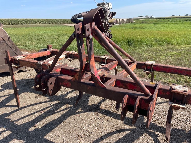 12ft-chisel-plow-image-11