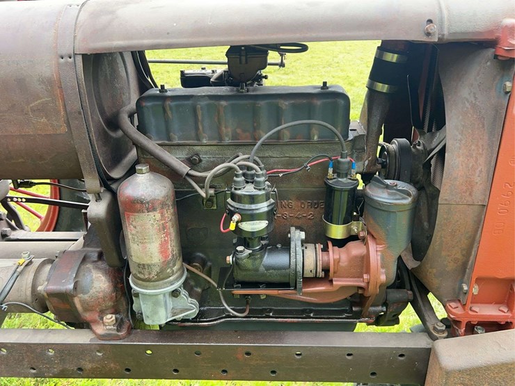 farmall-f12-image-23