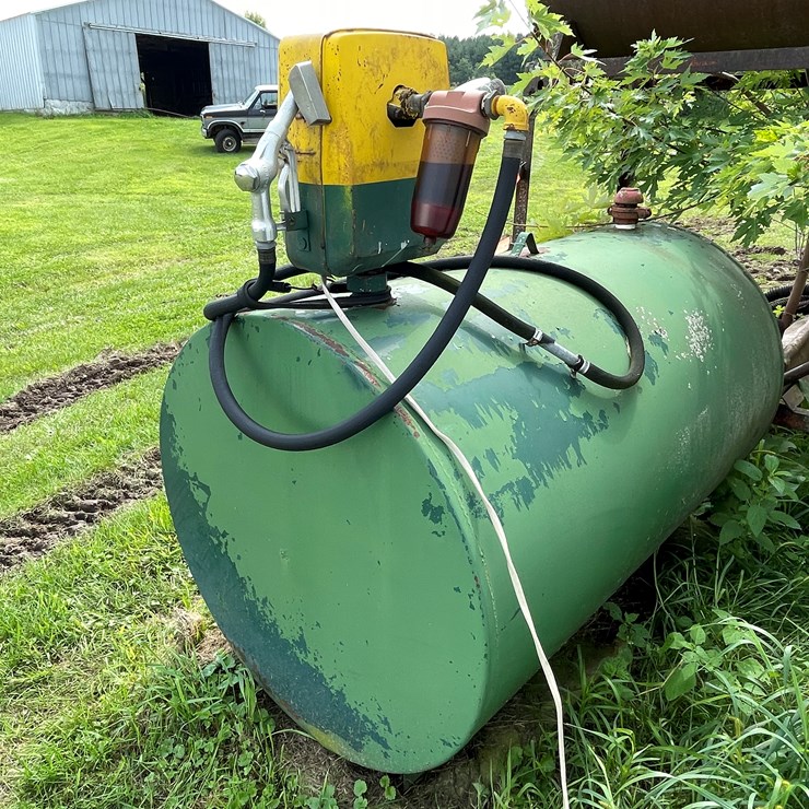 #5495 • Metal Fuel Barrel with Gasboy Pump