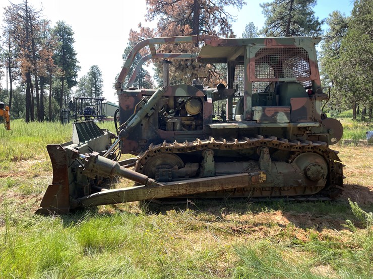 caterpillar-d7-image-2