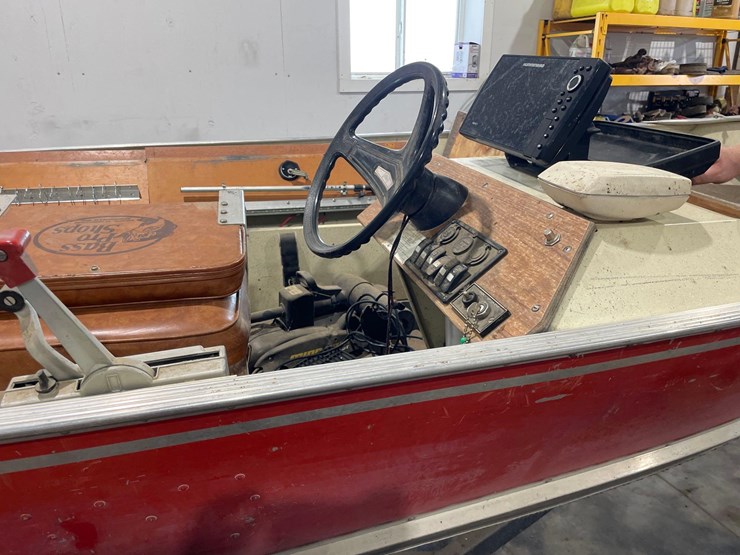 1979-lund-16ft-mister-pike-fishing-boat-image-31
