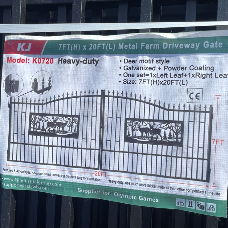 #4018 • 20' Bi-parting Metal Farm Driveway Gate