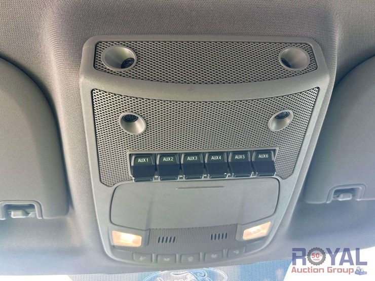 2019-ford-f-550-4x4-ext.-cab-chipper-truck-image-42