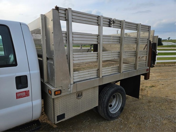 2011-ford-f350-image-12